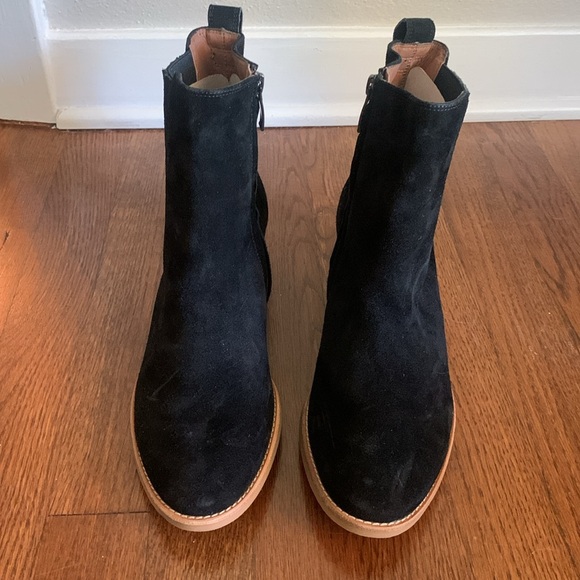 New Paul Green Sante Zip Western Chelsea
Black Suede Ankle Boots - Picture 3 of 10